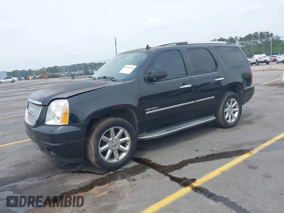 2013 GMC Yukon Denali with VIN 1GKS2EEF7DR306177, listed as a IAAI auction lot 42046734 with 263,976 mi miles. Bid and sale history available at carsss.com. Image 17.