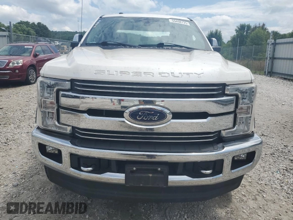2017 Ford F-250 Lariat z VIN 1FT7W2B60HEC78227, wystawiony jako Copart lot #59498725 z przebiegiem 84 672 mil mil oraz Szkoda całkowita • Salvage title. Historia ofert i sprzedaży dostępna na DreamBid. Obrazek 5.