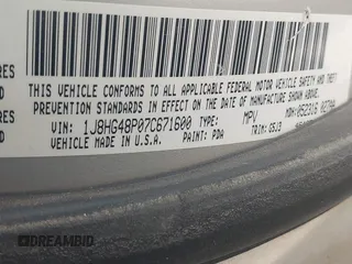 2007 Jeep Commander Sport с VIN 1J8HG48P07C671600, выставлен на аукционе IAAI как лот 42083367 с пробегом 220 113 миль миль и . История ставок и продаж доступна на DreamBid. Изображение 9.