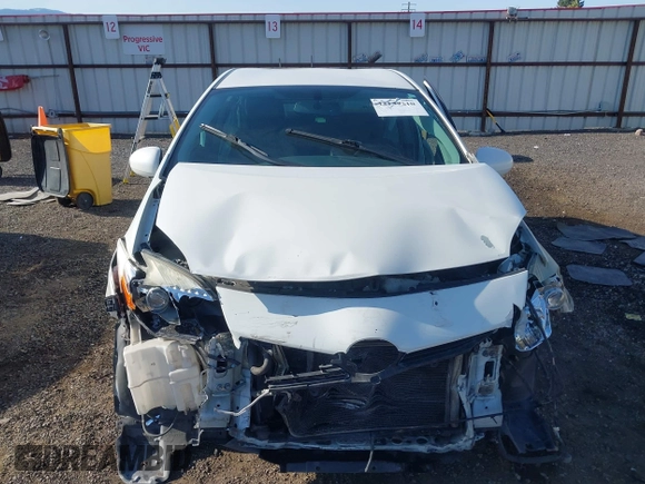 2013 Toyota Prius One with VIN JTDKN3DU7D5560938, listed as a IAAI auction lot 42159210 with 170,931 mi miles and . Bid and sale history available at DreamBid. Image 13.