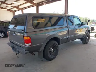 1998 Ford Ranger XL z VIN 1FTZR15X3WPA13348, wystawiony jako IAAI lot #42374950 z przebiegiem 239 535 mil mil oraz . Historia ofert i sprzedaży dostępna na DreamBid. Obrazek 4.