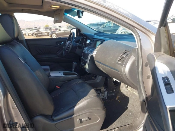 2010 Nissan Murano S with VIN JN8AZ1MU7AW010637, listed as a IAAI auction lot 41847060 with 134,386 mi miles. Bid and sale history available at carsss.com. Image 5.