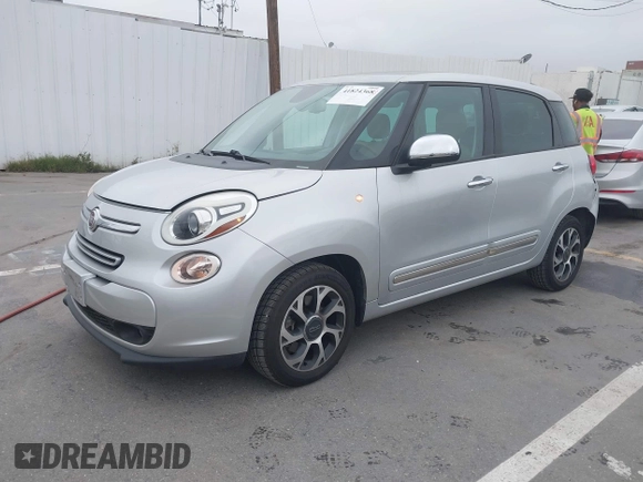 2014 FIAT 500L Lounge with VIN ZFBCFACH8EZ005035, listed as a IAAI auction lot 41824368 with 80,914 mi miles and . Bid and sale history available at DreamBid. Image 17.