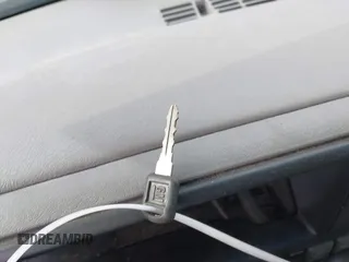 1998 Chevrolet Tahoe z VIN 1GNEK13R4WJ346417, wystawiony jako IAAI lot #41390436 z przebiegiem 184 094 mil mil oraz . Historia ofert i sprzedaży dostępna na DreamBid. Obrazek 11.