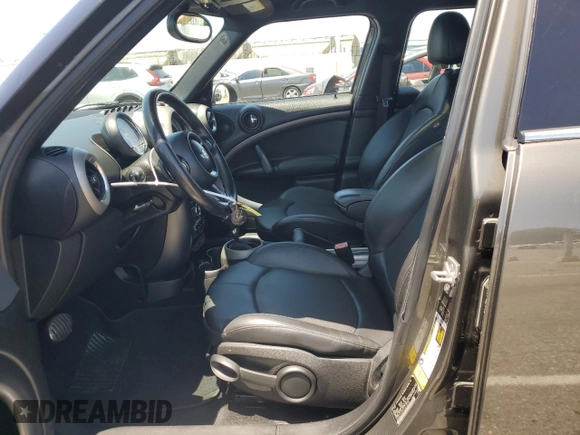 2012 MINI Countryman S с VIN WMWZC3C52CWL82215, выставлен на аукционе Copart как лот 61676325 с пробегом 131 260 миль миль и Чистый • Clean title. История ставок и продаж доступна на DreamBid. Изображение 7.