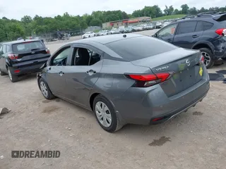 2020 Nissan Versa S z VIN 3N1CN8DV0LL883241, wystawiony jako IAAI lot #42186246 z przebiegiem 149 150 mil mil oraz . Historia ofert i sprzedaży dostępna na DreamBid. Obrazek 3.
