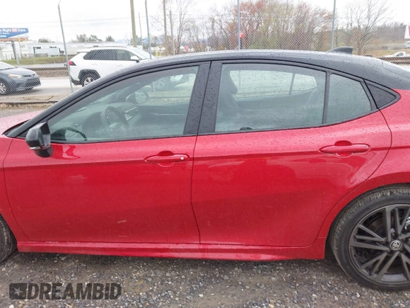 2025 Toyota Camry LE with VIN 4T1DAACK6SU052760, listed as a IAAI auction lot 41923980 with 5,586 mi miles and . Bid and sale history available at DreamBid. Image 14.