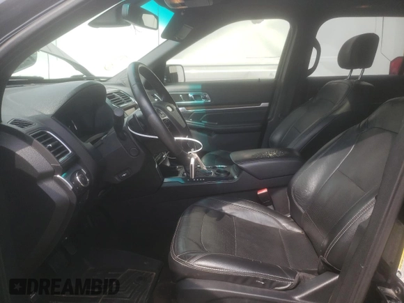 2016 Ford Explorer Limited z VIN 1FM5K7F8XGGA05970, wystawiony jako Copart lot #59178205 z przebiegiem Nie podano mil oraz Szkoda całkowita • Salvage title. Historia ofert i sprzedaży dostępna na DreamBid. Obrazek 7.