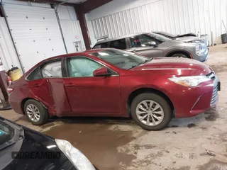 2017 Toyota Camry XLE with VIN 4T1BF1FK5HU692603, listed as a IAAI auction lot 41627917 with 21,986 mi miles. Bid and sale history available at carsss.com. Image 13.