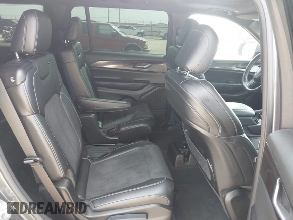2023 Jeep Grand Cherokee Altitude with VIN 1C4RJKAG0P8700978, listed as a IAAI auction lot 42143863 with Not provided miles and . Bid and sale history available at DreamBid. Image 8.