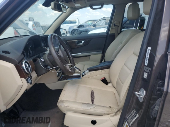 2015 Mercedes-Benz GLK 350 with VIN WDCGG5HB0FG374924, listed as a Copart auction lot 74398084 with 172,983 mi miles and Clean Title. Bid and sale history available at DreamBid. Image 7.