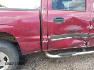 2005 Chevrolet Silverado 1500 LS z VIN 2GCEC13T651394768, wystawiony jako IAAI lot #41941443 z przebiegiem 371 563 mil mil oraz . Historia ofert i sprzedaży dostępna na DreamBid. Obrazek 13.