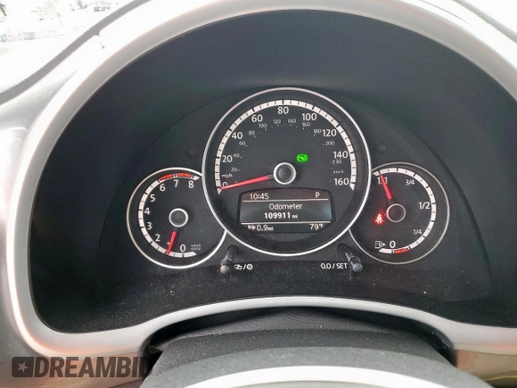 2014 Volkswagen Beetle 1.8T z VIN 3VWJ17AT5EM652990, wystawiony jako Copart lot #60094715 z przebiegiem 109 911 mil mil oraz Szkoda całkowita • Salvage title. Historia ofert i sprzedaży dostępna na DreamBid. Obrazek 9.