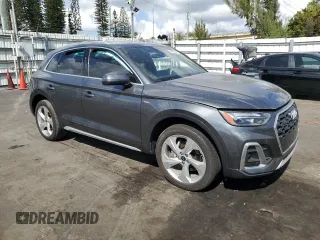 2023 Audi Q5 S line Premium Plus with VIN WA1EAAFYXP2052721, listed as a Copart auction lot 43668645 with 10,086 mi miles and Non Repairable. Bid and sale history available at carsss.com. Image 4.
