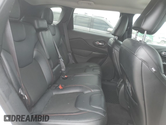 2022 Jeep Cherokee Trailhawk z VIN 1C4PJMBX2ND548837, wystawiony jako Copart lot #59042215 z przebiegiem 13 489 mil mil oraz Szkoda całkowita • Salvage title. Historia ofert i sprzedaży dostępna na DreamBid. Obrazek 11.