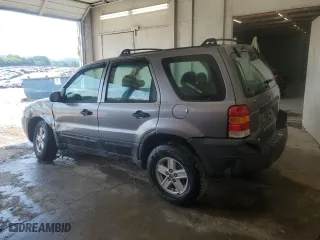 2007 Ford Escape XLS with VIN 1FMCU02Z47KA50729, listed as a Copart auction lot 62275934 with 304,945 mi miles and Salvage Title. Bid and sale history available at carsss.com. Image 2.