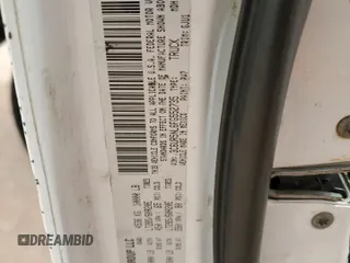 2015 Ram 2500 Laramie with VIN 3C6UR5NL6FG552735, listed as a Copart auction lot 51568925 with 284,745 mi miles and Salvage title. Bid and sale history available at DreamBid. Image 12.