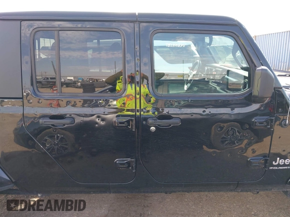 2023 Jeep Gladiator Overland с VIN 1C6HJTFG2PL552850, выставлен на аукционе IAAI как лот 42495345 с пробегом 52 011 миль миль и . История ставок и продаж доступна на DreamBid. Изображение 13.