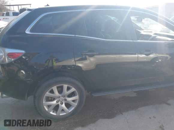 2007 Mazda CX-7 Sport with VIN JM3ER293670152371, listed as a IAAI auction lot 41803441 with 188,324 mi miles. Bid and sale history available at carsss.com. Image 6.