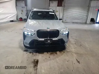 2023 BMW X7 xDrive40i z VIN 5UX23EM00P9P28204, wystawiony jako Copart lot #50878745 z przebiegiem 25 142 mil mil oraz Szkoda całkowita • Salvage title. Historia ofert i sprzedaży dostępna na DreamBid. Obrazek 15.
