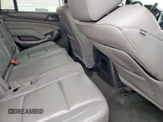 2015 Chevrolet Tahoe LT z VIN 1GNSCBKC5FR606232, wystawiony jako Copart lot #59944965 z przebiegiem 136 413 mil mil oraz Czysty tytuł • Clean title. Historia ofert i sprzedaży dostępna na DreamBid. Obrazek 11.