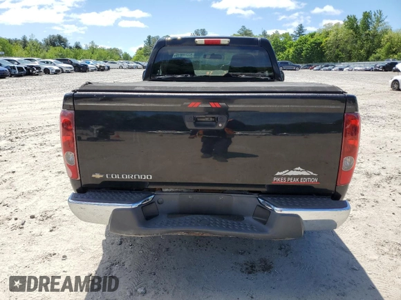 2006 Chevrolet Colorado 1LT z VIN 1GCDT146268223275, wystawiony jako Copart lot #57710815 z przebiegiem 83 318 mil mil oraz Czysty tytuł • Clean title. Historia ofert i sprzedaży dostępna na DreamBid. Obrazek 6.