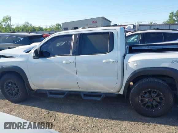 2022 Nissan Frontier SV z VIN 1N6ED1EK4NN656770, wystawiony jako IAAI lot #42016373 z przebiegiem 47 656 mil mil oraz . Historia ofert i sprzedaży dostępna na DreamBid. Obrazek 15.