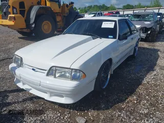 1989 Ford Mustang z VIN 1FABP41E1KF170203, wystawiony jako IAAI lot #42167685 z przebiegiem 91 032 mil mil oraz . Historia ofert i sprzedaży dostępna na DreamBid. Obrazek 2.
