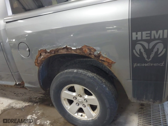2010 Dodge Ram 1500 SLT with VIN 1D7RV1CT0AS200098, listed as a IAAI auction lot 41813191 with 186,674 mi miles. Bid and sale history available at carsss.com. Image 6.