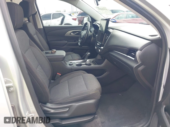 2019 Chevrolet Traverse LT Cloth with VIN 1GNERGKW8KJ155843, listed as a IAAI auction lot 41924094 with Not provided miles and . Bid and sale history available at DreamBid. Image 5.