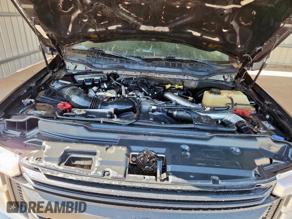 2018 Ford F-350 XL with VIN 1FT8W3BT5JED00101, listed as a Copart auction lot 58048685 with 392,049 mi miles and Clean title. Bid and sale history available at DreamBid. Image 11.
