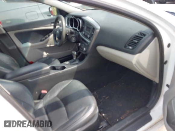 2015 Kia Optima LX z VIN 5XXGM4A76FG399865, wystawiony jako IAAI lot #42312813 z przebiegiem 207 747 mil mil oraz . Historia ofert i sprzedaży dostępna na DreamBid. Obrazek 5.