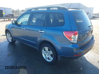 2010 Subaru Forester 2.5X Premium with VIN JF2SH6CC5AH800582, listed as a IAAI auction lot 41669924 with 134,501 mi miles. Bid and sale history available at carsss.com. Image 3.