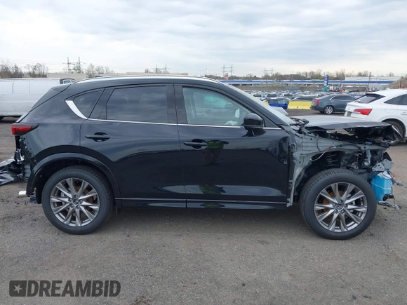 2025 Mazda CX-5 S Premium Plus with VIN JM3KFBEM0S0618749, listed as a IAAI auction lot 42011401 with 270 mi miles and . Bid and sale history available at carsss.com. Image 13.