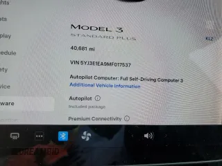 2021 Tesla Model 3 Standard Range Plus z VIN 5YJ3E1EA9MF017537, wystawiony jako Copart lot #55421165 z przebiegiem 40 681 mil mil oraz Szkoda całkowita • Salvage title. Historia ofert i sprzedaży dostępna na DreamBid. Obrazek 9.