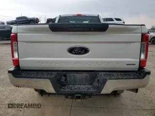 2019 Ford Super Duty F-250 SRW XL with VIN 1FTBF2B64KEE19737, listed as a Copart auction lot 52039295 with 41,974 mi miles and Salvage Title. Bid and sale history available at carsss.com. Image 6.