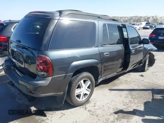 2006 Chevrolet TrailBlazer LS with VIN 1GNES16S066128752, listed as a IAAI auction lot 41830619 with 182,729 mi miles. Bid and sale history available at carsss.com. Image 4.