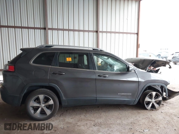 2020 Jeep Cherokee Limited z VIN 1C4PJLDBXLD587216, wystawiony jako IAAI lot #41941781 z przebiegiem Nie podano mil oraz . Historia ofert i sprzedaży dostępna na DreamBid. Obrazek 13.
