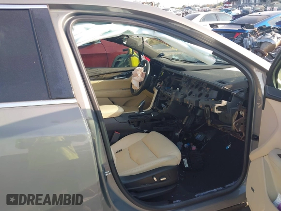 2018 Cadillac XT5 FWD with VIN 1GYKNARS4JZ238915, listed as a IAAI auction lot 42231005 with Not provided miles and . Bid and sale history available at DreamBid. Image 5.
