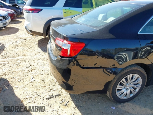 2014 Toyota Camry L with VIN 4T4BF1FK8ER444573, listed as a IAAI auction lot 41815381 with 162,662 mi miles. Bid and sale history available at carsss.com. Image 6.