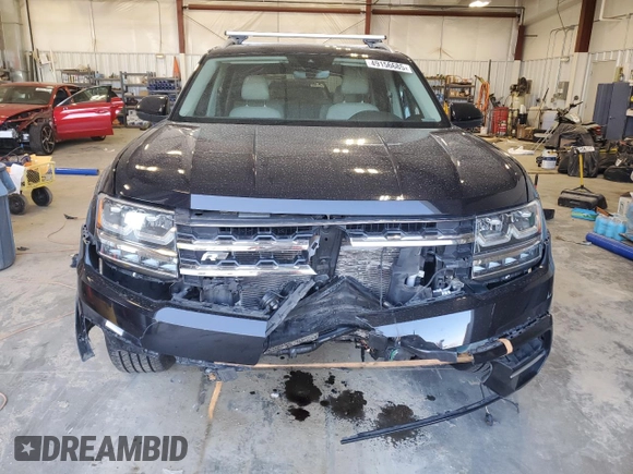 2019 Volkswagen Atlas SE with VIN 1V2XR2CA6KC606410, listed as a Copart auction lot 49156685 with 114,396 mi miles and Salvage title. Bid and sale history available at DreamBid. Image 5.