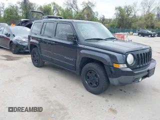 2015 Jeep Patriot Sport with VIN 1C4NJRBB3FD130331, listed as a IAAI auction lot 42075524 with 180,719 mi miles and . Bid and sale history available at carsss.com. Image 1.