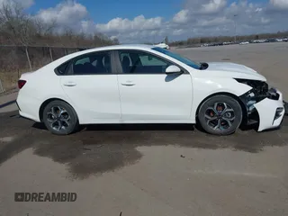 2021 Kia Forte LXS с VIN 3KPF24AD9ME312375, выставлен на аукционе IAAI как лот 41525460 с пробегом 64 280 миль миль и . История ставок и продаж доступна на DreamBid. Изображение 14.