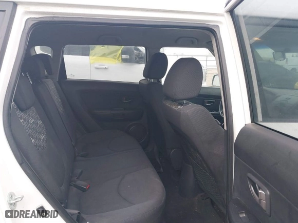 2010 Kia Soul + with VIN KNDJT2A29A7140838, listed as a IAAI auction lot 41012536 with 146,559 mi miles. Bid and sale history available at carsss.com. Image 8.