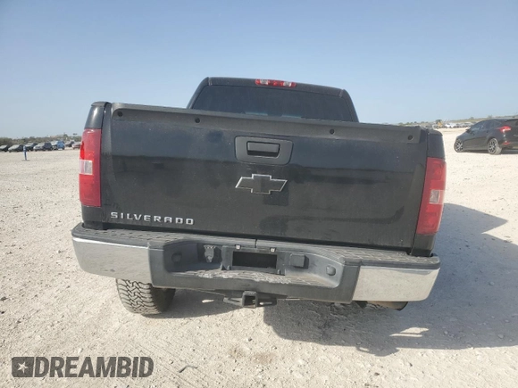 2009 Chevrolet Silverado 1500 LS with VIN 3GCEC13C29G241785, listed as a Copart auction lot 50194375 with 148,133 mi miles and Salvage Title. Bid and sale history available at DreamBid. Image 6.