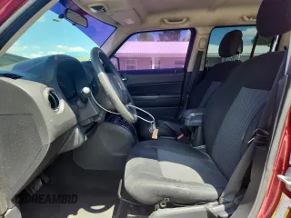 2015 Jeep Patriot Sport z VIN 1C4NJRBB0FD231598, wystawiony jako Copart lot #58962275 z przebiegiem Nie podano mil oraz Szkoda całkowita • Salvage title. Historia ofert i sprzedaży dostępna na DreamBid. Obrazek 7.