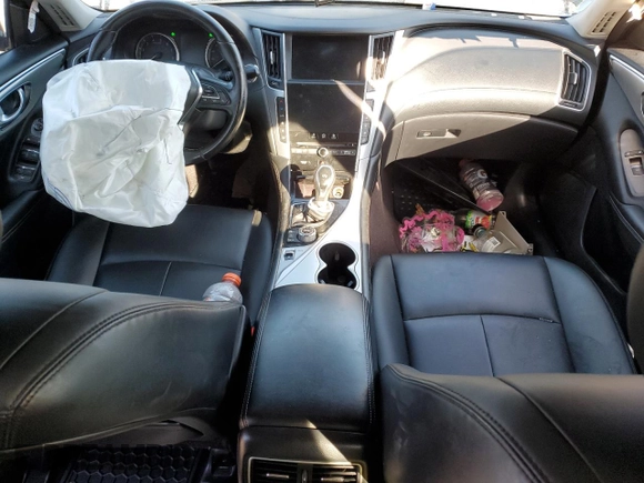 2020 Infiniti Q50 Pure with VIN JN1EV7AR8LM255427, listed as a Copart auction lot 84402194 with 91,280 mi miles and Salvage title. Bid and sale history available at DreamBid. Image 8.