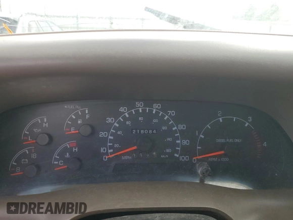 1999 Ford F-250 XL with VIN 1FTNX21F8XEE00658, listed as a Copart auction lot 70021594 with 218,084 mi miles and Non Repairable. Bid and sale history available at DreamBid. Image 9.