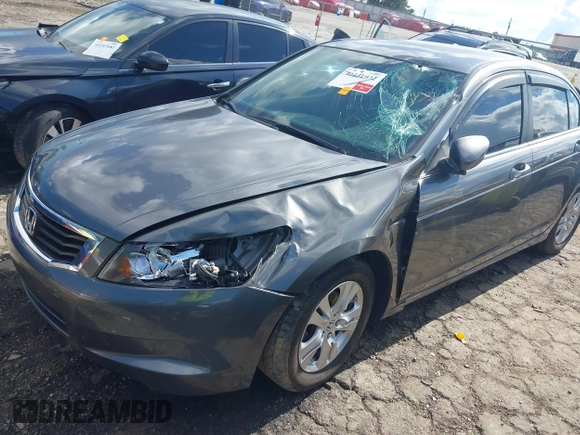 2010 Honda Accord LX z VIN 1HGCP2F32AA082297, wystawiony jako IAAI lot #42231032 z przebiegiem 138 401 mil mil oraz . Historia ofert i sprzedaży dostępna na DreamBid. Obrazek 17.