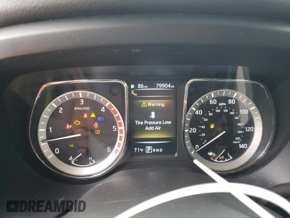 2017 Nissan Titan SL z VIN 1N6BA1F25HN514572, wystawiony jako Copart lot #85803054 z przebiegiem 79 904 mil mil oraz Czysty tytuł • Clean title. Historia ofert i sprzedaży dostępna na DreamBid. Obrazek 9.